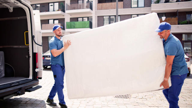 Mattress delivery service in Naples, FL